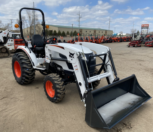 Manual del operador del tractor compacto Bobcat CT2040